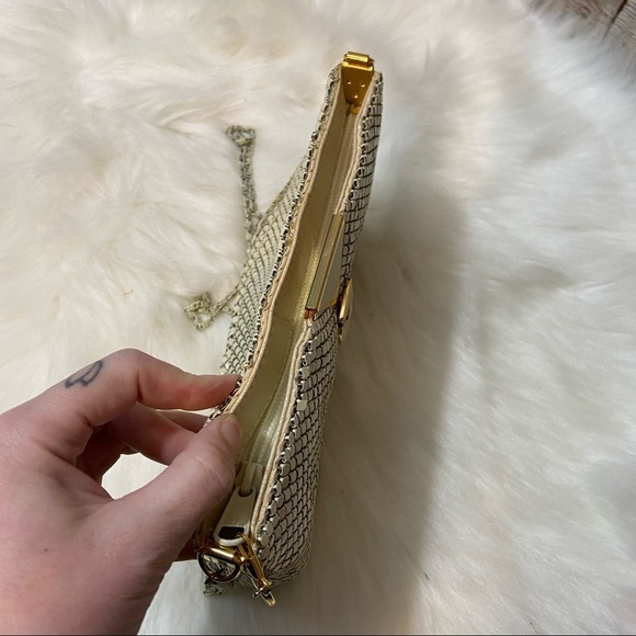 Vintage‎ women’s cream metal mesh  crossbody purse - Picture 7 of 12